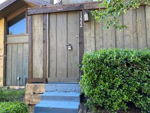 4632 Country Creek Dr in Dallas, TX - Building Photo