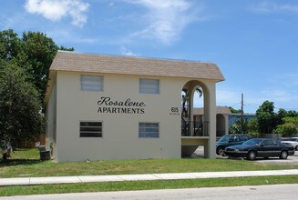 Rosalene Apartments in Fort Lauderdale, FL - Building Photo - Building Photo