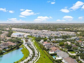 19602 NE 14th Ct in Miami, FL - Building Photo - Building Photo