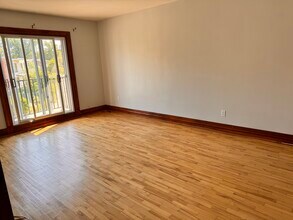 5400 Connaught Av in Montréal, QC - Building Photo - Building Photo
