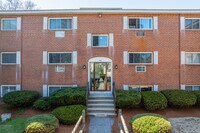 Chelmsford Village in Chelmsford, MA - Foto de edificio - Building Photo