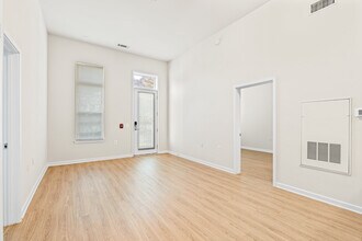 The Clarendon in Arlington, VA - Building Photo - Interior Photo