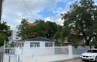 365 NE 55th Ter in Miami, FL - Building Photo