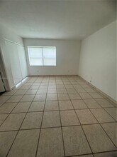 2705 W 64th Pl in Hialeah, FL - Building Photo - Building Photo