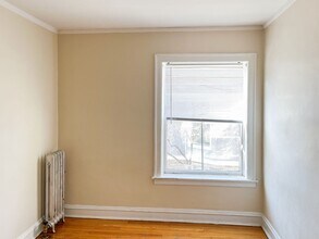 1605 W Sunnyside Ave, Unit 1W in Chicago, IL - Foto de edificio - Building Photo