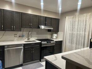 1008 Travis Ln in Gaithersburg, MD - Building Photo - Building Photo