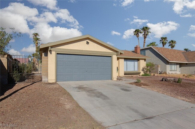 4333 Cloverhill Ct in Las Vegas, NV - Building Photo - Building Photo