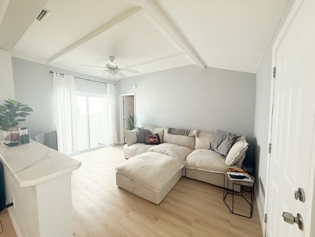 165 133rd Ave E in Madeira Beach, FL - Building Photo - Building Photo