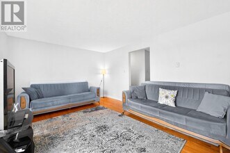 2636 Regina St in Ottawa, ON - Building Photo - Building Photo