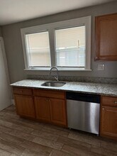 14951 Strathmoor St, Unit Upper in Detroit, MI - Building Photo - Building Photo