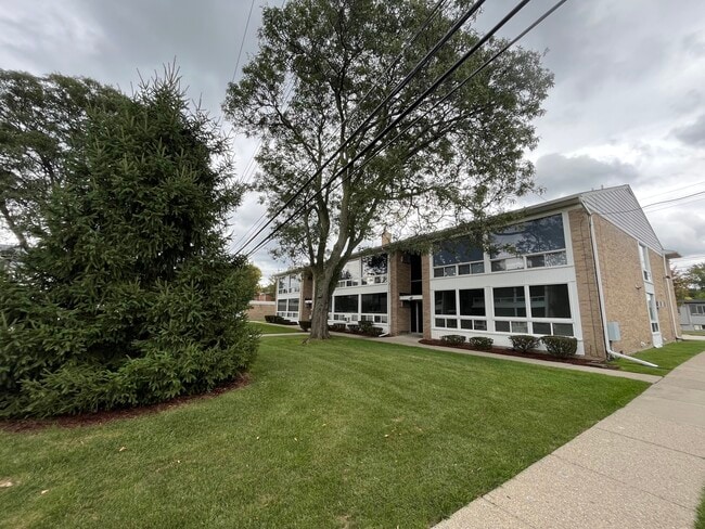 150 Bird Ave, Unit 20 in Birmingham, MI - Building Photo - Building Photo