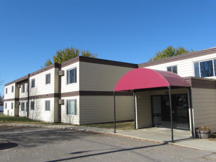 Eastside Village Apartments in Stewartville, MN - Building Photo