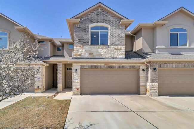 property at 2880 Donnell Dr