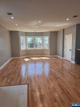 31 Grove in Paterson, NJ - Building Photo - Building Photo