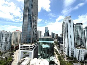 951 Brickell Ave in Miami, FL - Building Photo - Building Photo