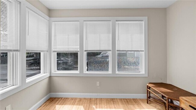 16 Brinley St in Newport, RI - Building Photo - Building Photo