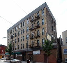 519 Central Ave in Jersey City, NJ - Foto de edificio - Building Photo