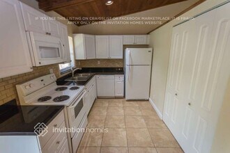 7521 SW 6th St in North Lauderdale, FL - Building Photo - Building Photo