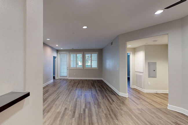 Jasmine Place in Westminster, CA - Building Photo - Interior Photo