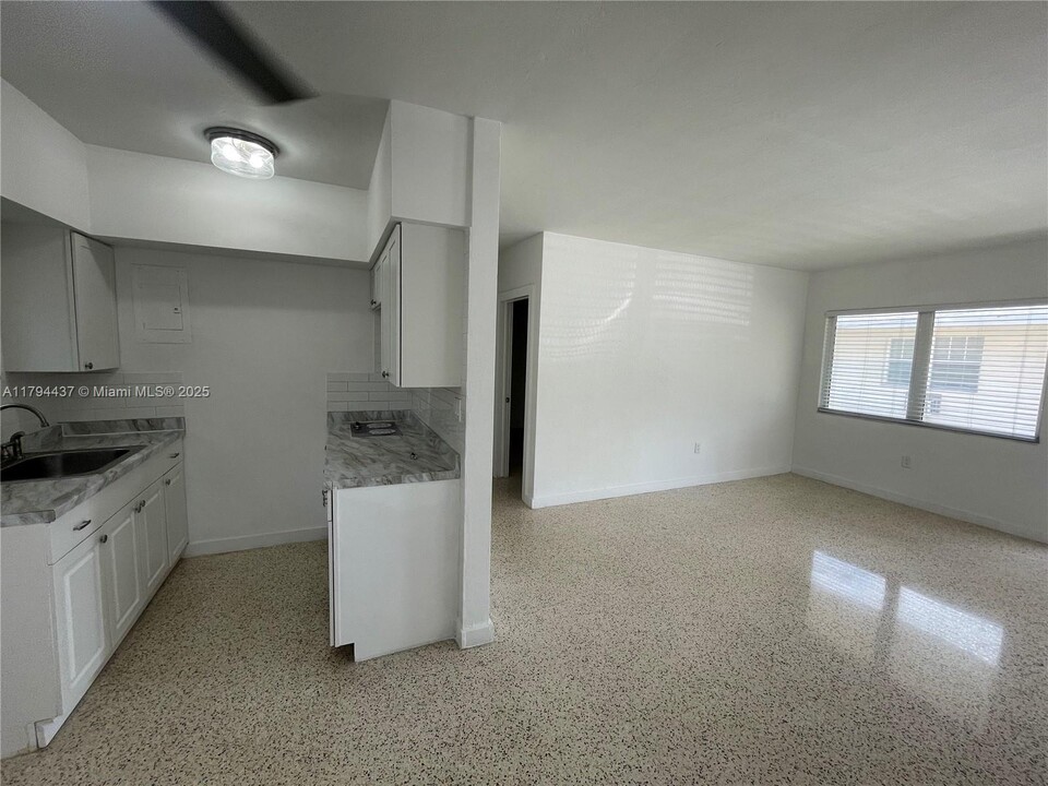 940 SW 4th Ave in Miami, FL - Foto de edificio