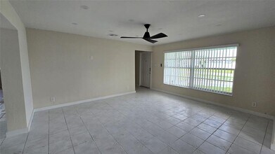 486 NW 69th Terrace in Margate, FL - Building Photo - Building Photo