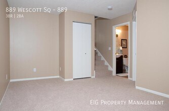889 Wescott Square in Eagan, MN - Building Photo - Building Photo