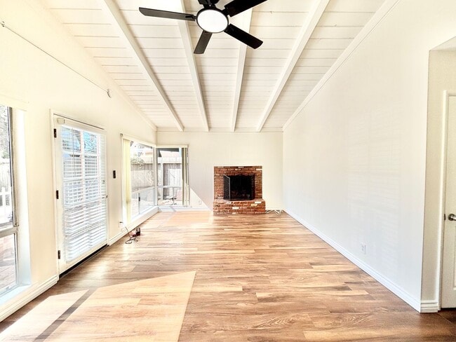 121 Highland Dr in Oxnard, CA - Building Photo - Building Photo