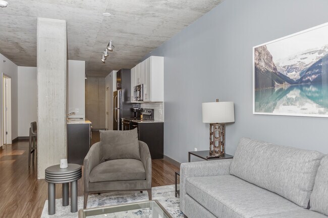 601 W Jackson Blvd-Unit -1009 in Chicago, IL - Building Photo - Building Photo