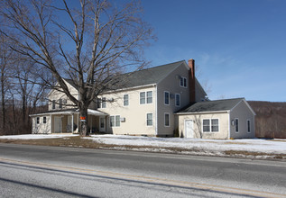 623 Torrington Rd in Litchfield, CT - Foto de edificio - Building Photo