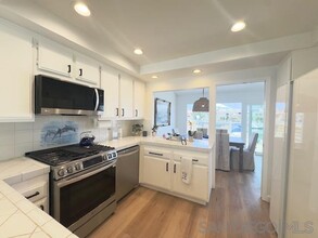 75 CA-75 in Coronado, CA - Building Photo - Building Photo