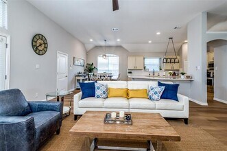 4911 Wisteria Dr in Frisco, TX - Building Photo - Building Photo