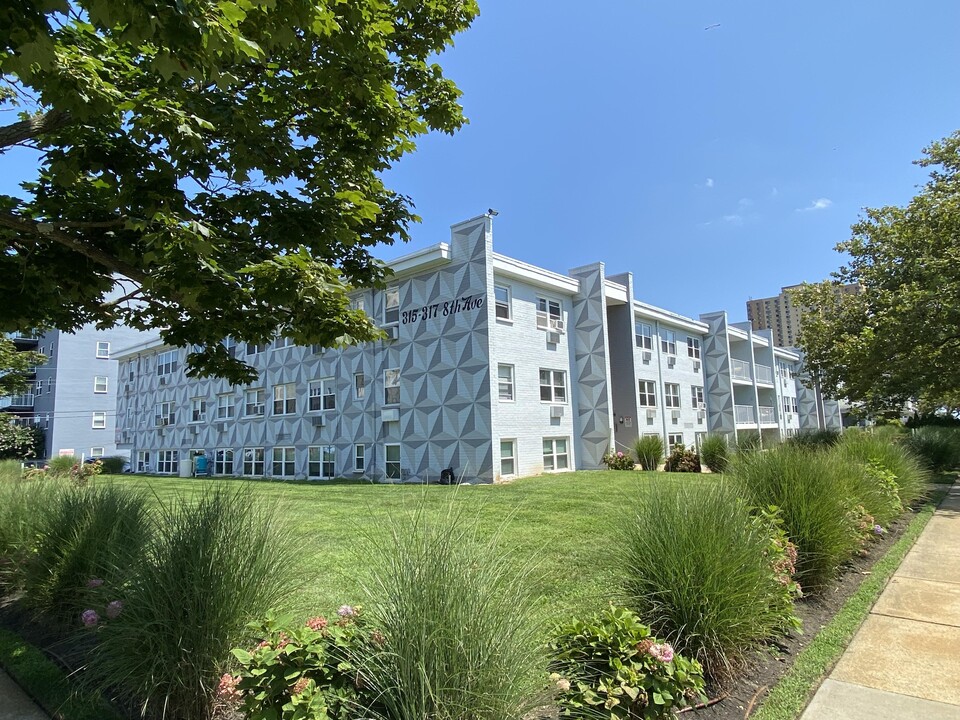 8th Ave Condos in Asbury Park, NJ - Foto de edificio