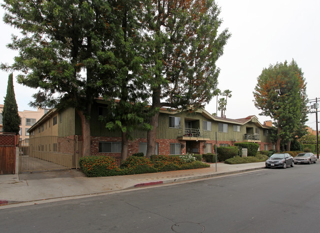 Mulberry West in Encino, CA - Building Photo - Building Photo