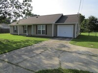 5261 County Road 68 in Dothan, AL - Building Photo - Building Photo