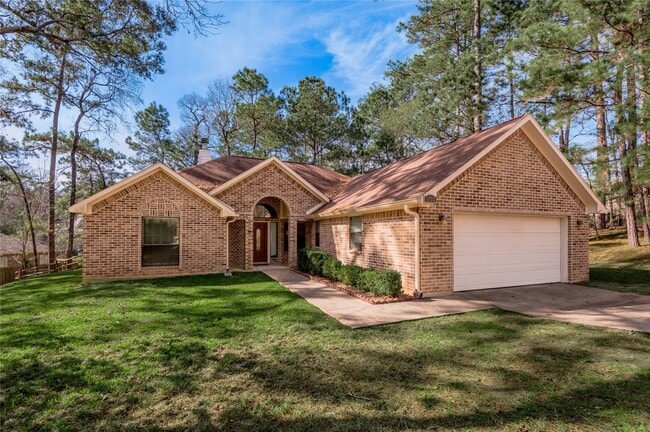 property at 1713 Greenway Dr