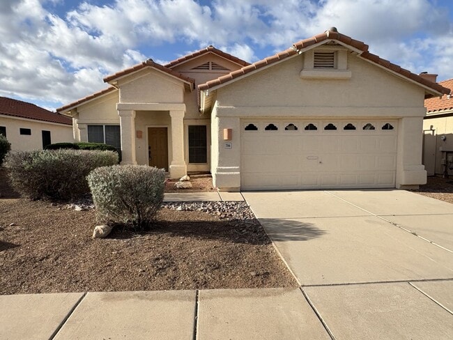 7766 E Castle Valley Way in Tucson, AZ - Building Photo - Building Photo