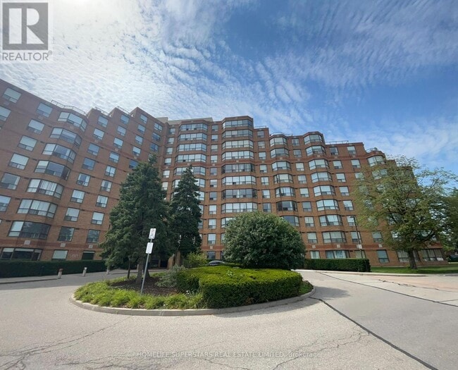 property at 6-116 Humberline Dr