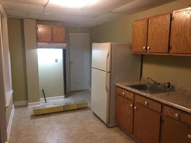 37 S Logan Ave in Trenton, NJ - Building Photo - Building Photo