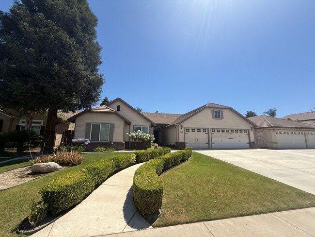 property at 10919 Golden Valley Dr