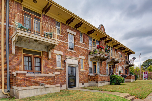 Overton Place in Memphis, TN - Building Photo - Building Photo