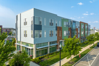 Legacy Pointe at Poindexter Apartments in Columbus, OH - Building Photo - Building Photo