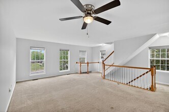 12099 Wallower Way in Linton Hall, VA - Building Photo - Building Photo