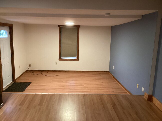 35 Merrimac St-Unit -C in Laconia, NH - Building Photo - Building Photo