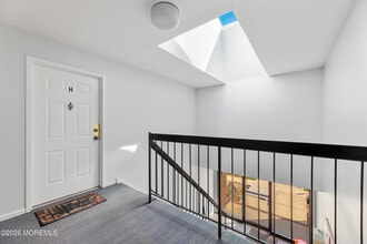 131 Beverly Hl Ter in Woodbridge Township, NJ - Building Photo - Building Photo