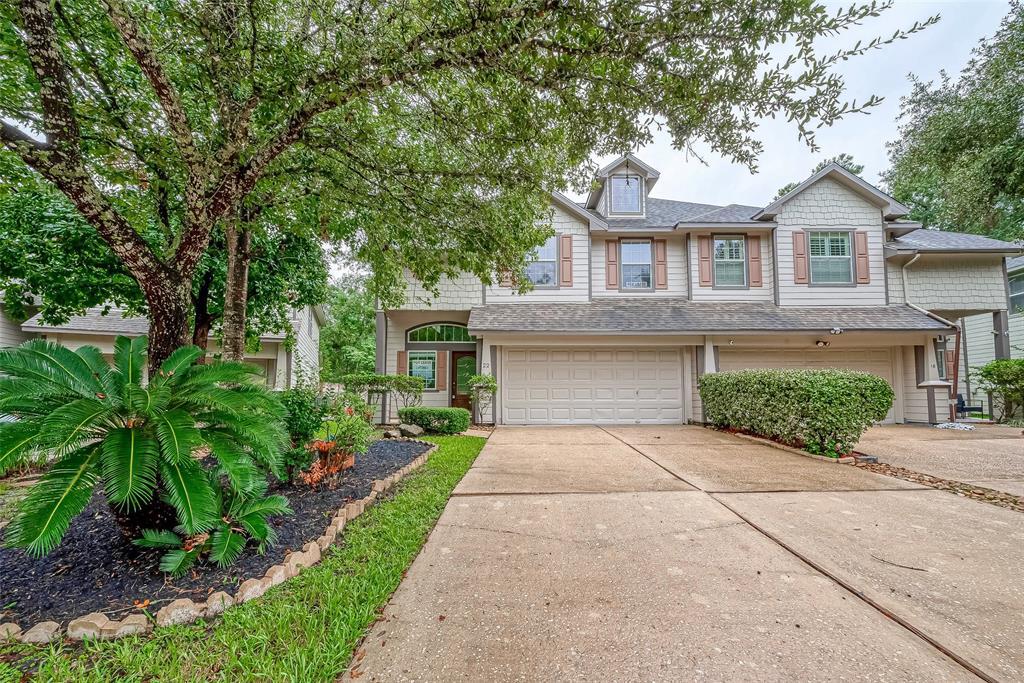 22 Stone Arrow Pl in Spring, TX - Foto de edificio