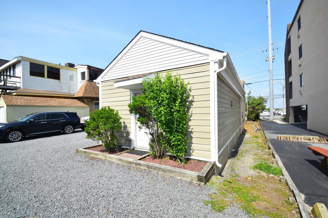 7702 Coastal Hwy, Unit Efficiency in Ocean City, MD - Building Photo