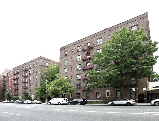 1375 Ocean Ave in Brooklyn, NY - Foto de edificio - Building Photo