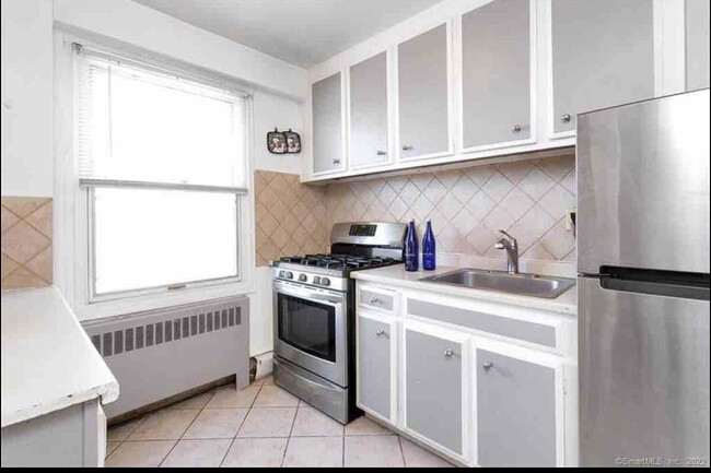 property at 30 Glenbrook Rd