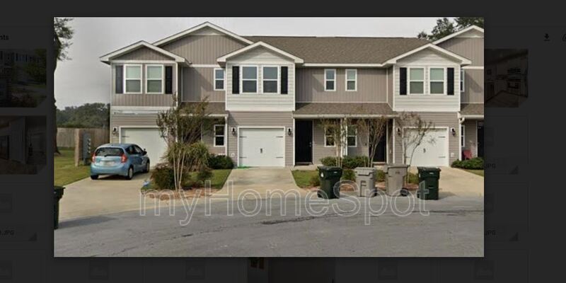 6091 ROYAL PORT Ct in Pensacola, FL - Building Photo