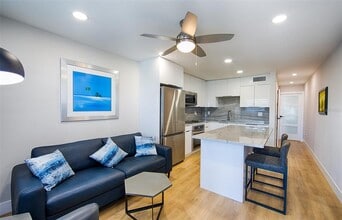 8567 W Gulf Blvd in Treasure Island, FL - Building Photo - Building Photo